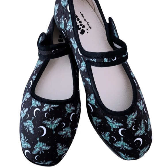 NWT Luna Moth Flats - Mary Jane Shoes - Picture 1 of 4
